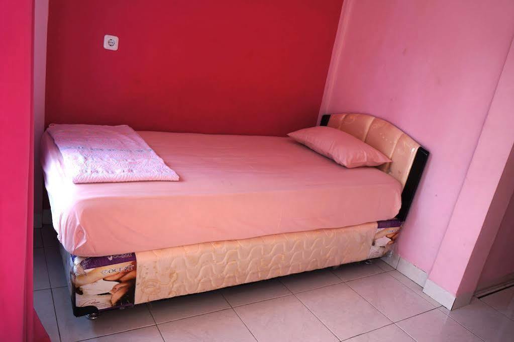 Kenari Residence Pekanbaru Bagian luar foto